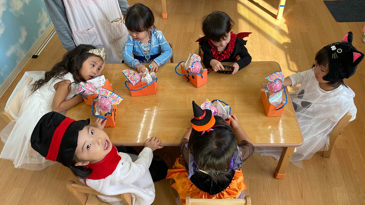 子供が喜ぶ！ハロウィンパーティーのとっておきレシピキレイキレイライオン