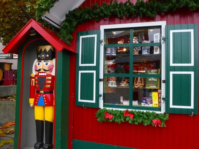 スイスの一番美しいクリスマスマーケット「アインジーデルン・クリスマスマーケット」