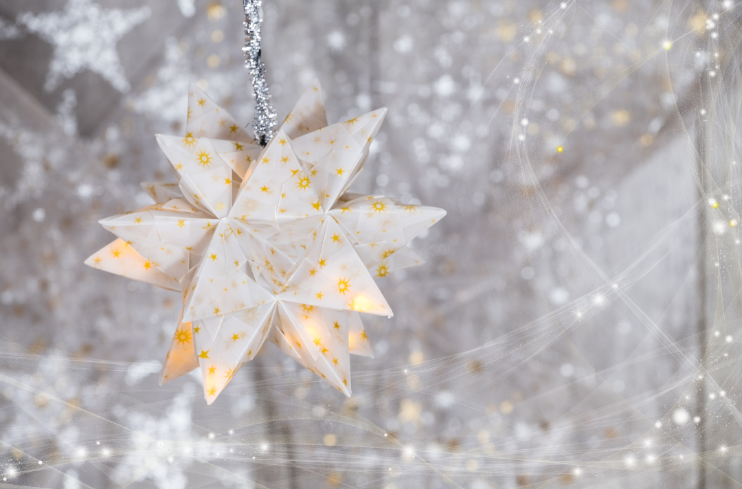 クリスマスカラーの意味と由来！赤・緑・白・金にこめる願いとは