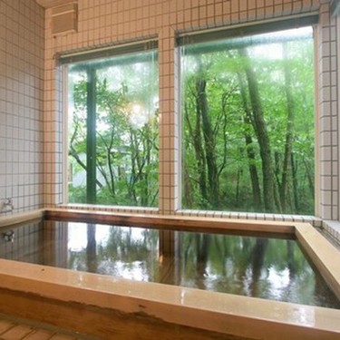 那須高原 プチホテル晩餐館 □無料貸切風呂〜バラ風呂＆檜風呂〜 楽天トラベル