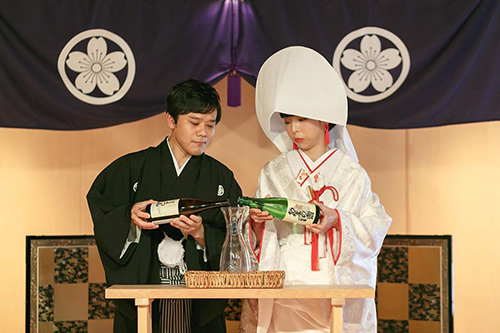 アキエンタープライズウェディング演出プロデュースでお二人の結婚式のお手伝い