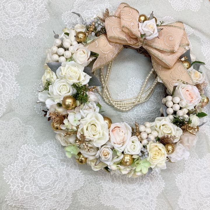 クリスマスリース 冬リース 大人 シック ポインセチア 白 シャンパンゴールド 壁飾り 造花 煌めく 超早割祭2025 リース フラワーパワー 通販16789021Creema クリーマ