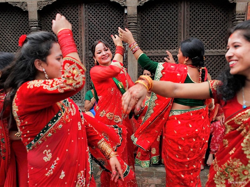 ネパールの女性のお祭りTeej ティージ フェスへ参加したよ＠新宿 戸山公園じょいっこ