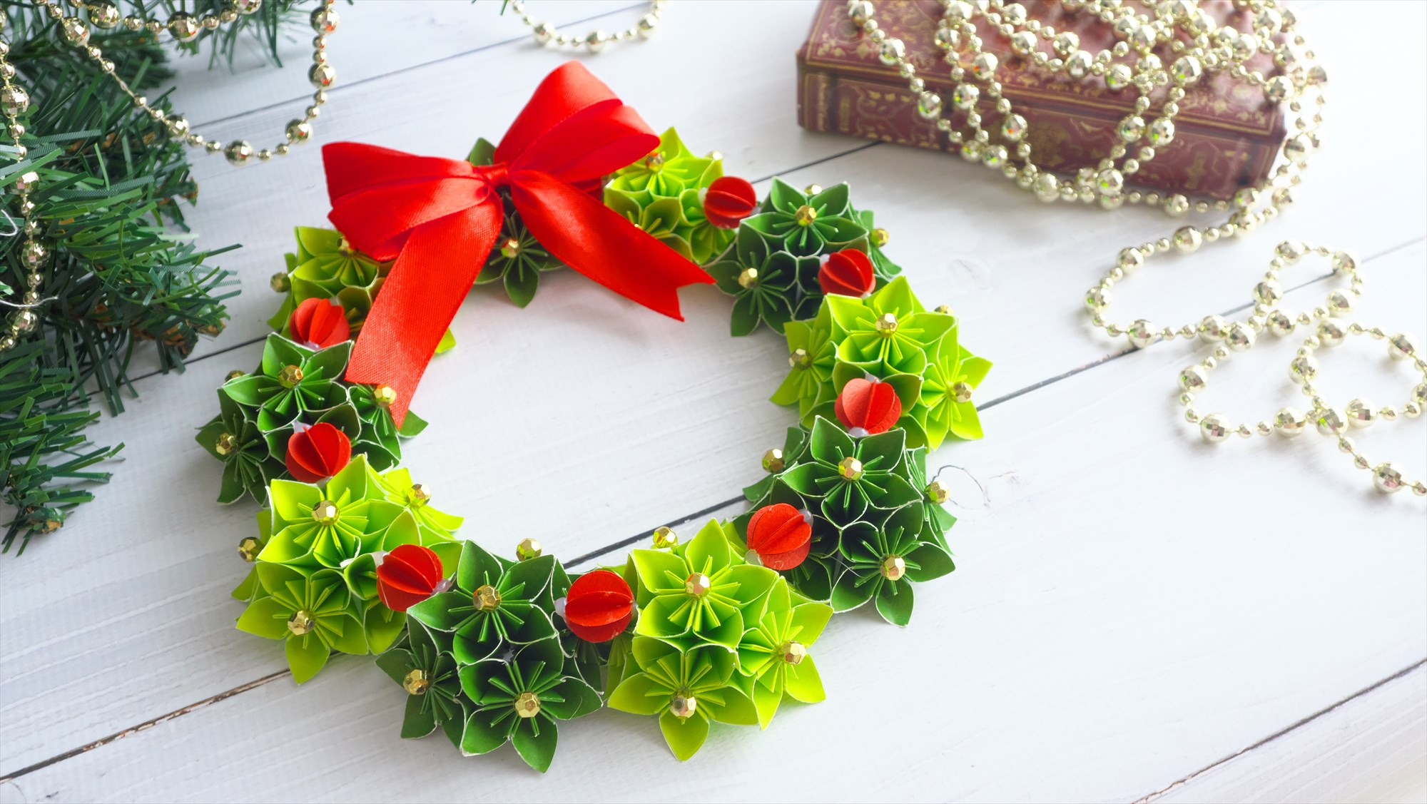 Origami Christmas wreath instructions 折り紙 クリスマスリースの簡単な折り方