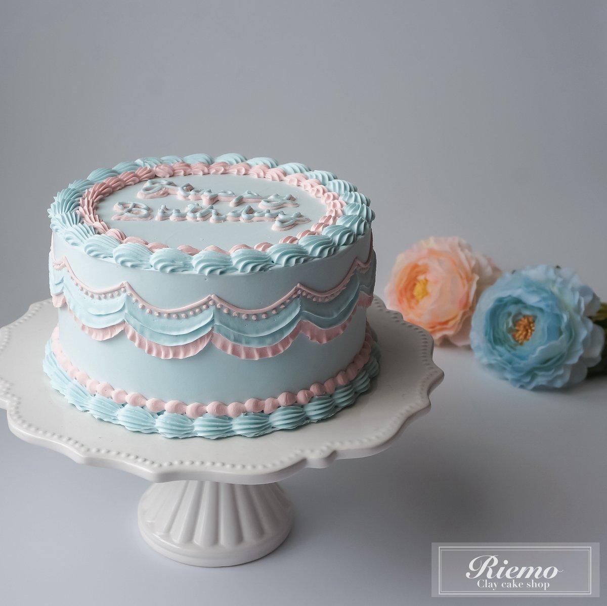 ケーキ 1枚 アイシングクッキー 誕生日 プレゼント オーダー ピンク 可愛い 推し ウェディング 推し活 グッズ 韓国 名入れ ケーキデコレーション選べる9色 引き菓子 ノベルティー デビュー記念 -Kitty Sweets - プレゼント＆ギフトのギフトモール