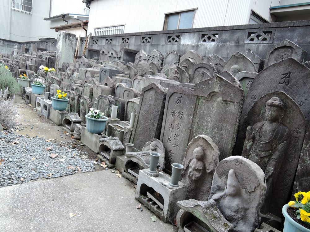 無縁墓についてNPO法人やすらか庵