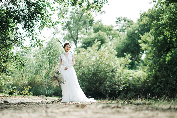 レンタル 韓国スタイル スレンダーライン 小花 キラキラ ウェディングドレス 結婚式 ウエディングドレストキハナ