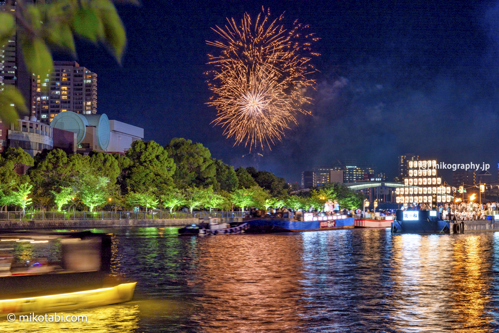 大阪「天神祭奉納花火 天神祭 」2025年の日程は？ 開催場所や有料チケット、ツアー情報まとめ高速バス・夜行バス・バスツアーの旅行・観光メディアバスとりっぷ