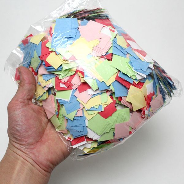 特用 紙吹雪 あか