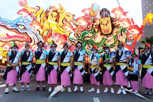 ハネト衣装を着用すれば誰でもまつりに参加できます │ 青森市