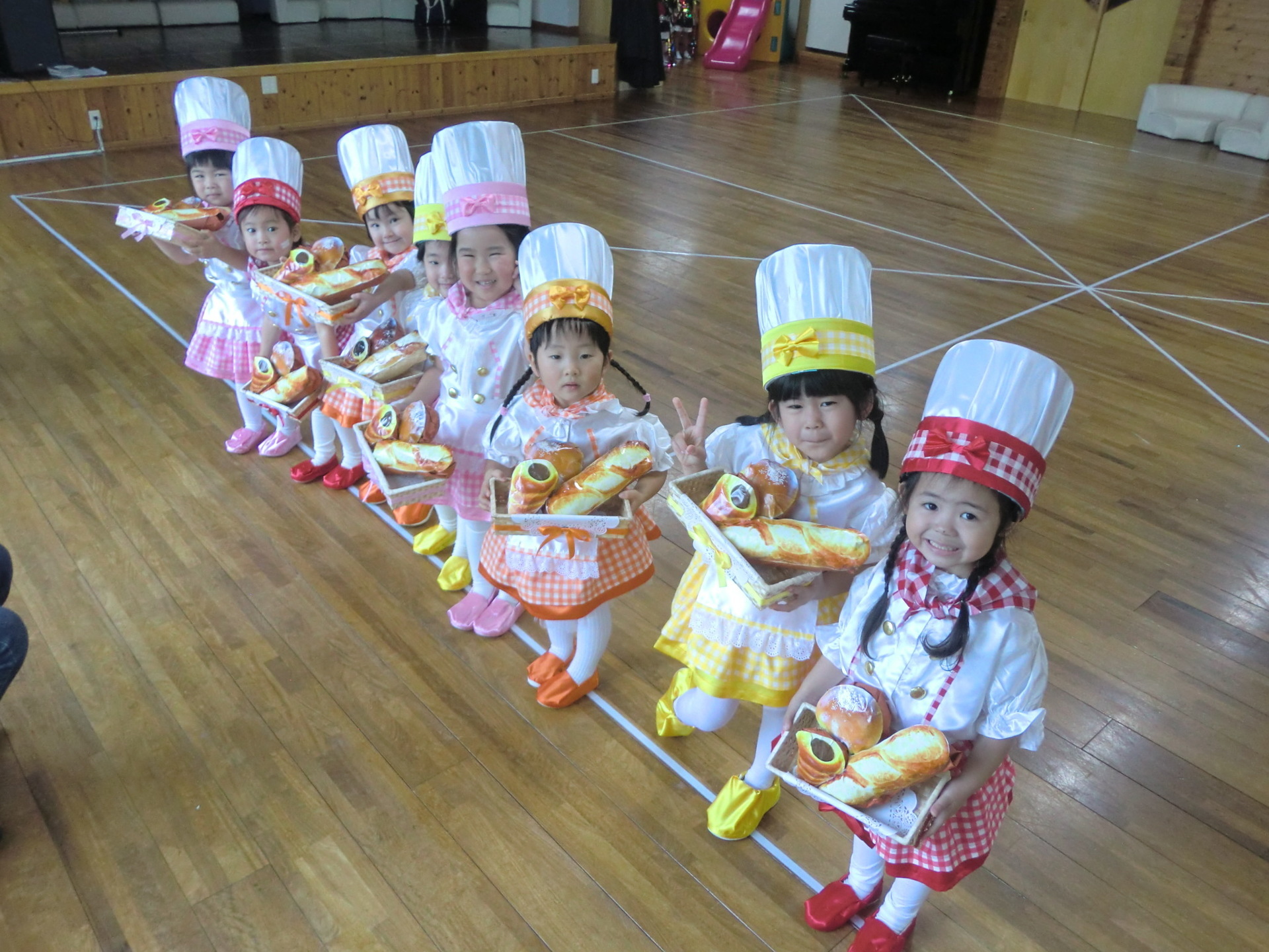 ぽとふ茅ヶ崎流クリスマス発表会 今週のぽとふ・茅ヶ崎- 認可小規模保育 ぽとふ保育園