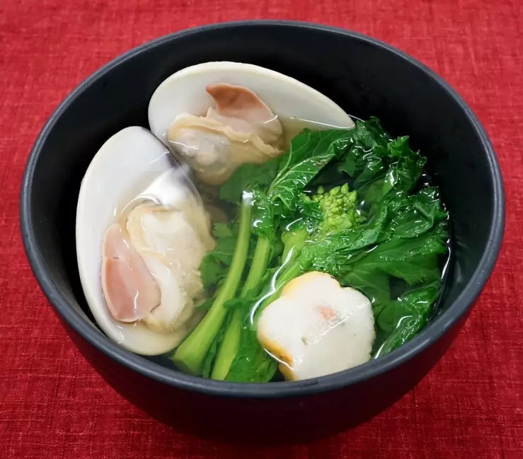 ひな祭りにピッタリ！手毬麩のお吸い物ぶるキッチン