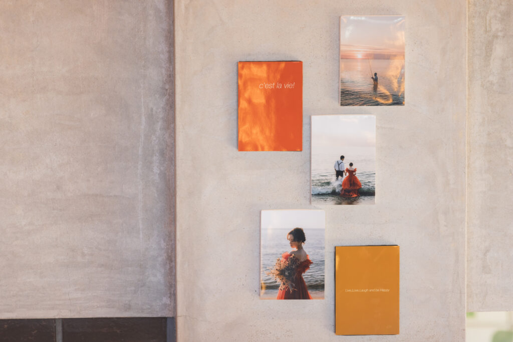 ウェルカムスペースの写真は100均フォトパネルがおすすめ！人となり