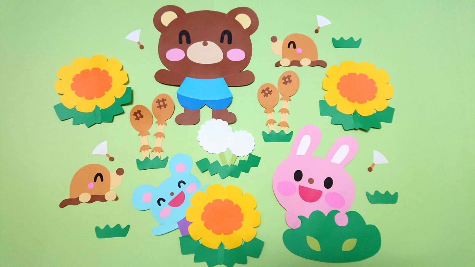 壁面飾り♪春が来たょ♪タンポポ&つくし♪ - IORI-05'S GALLERYminne byGMOペパボ国内最大級のハンドメイド・手作り通販サイト