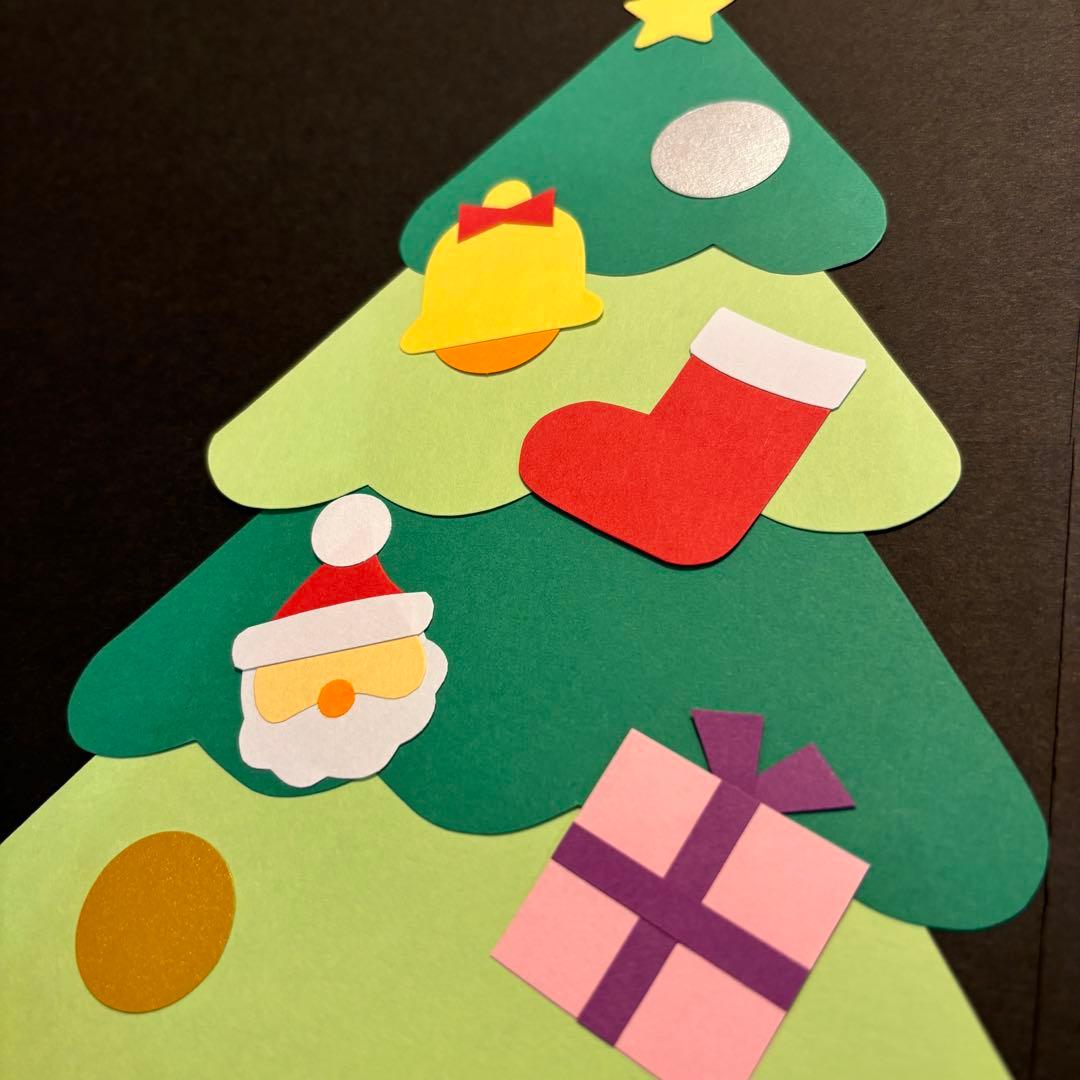 クリスマス 壁面飾り １２月壁面 冬の壁面工作ネタ 簡単クリスマスツリー Christmas tree １２月冬壁面飾り高齢者レク・作業療法OT・デイ・保育おりがみ創作DIY papercraft簡単立体