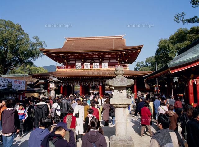 初詣」の写真・イラスト素材アマナイメージズ
