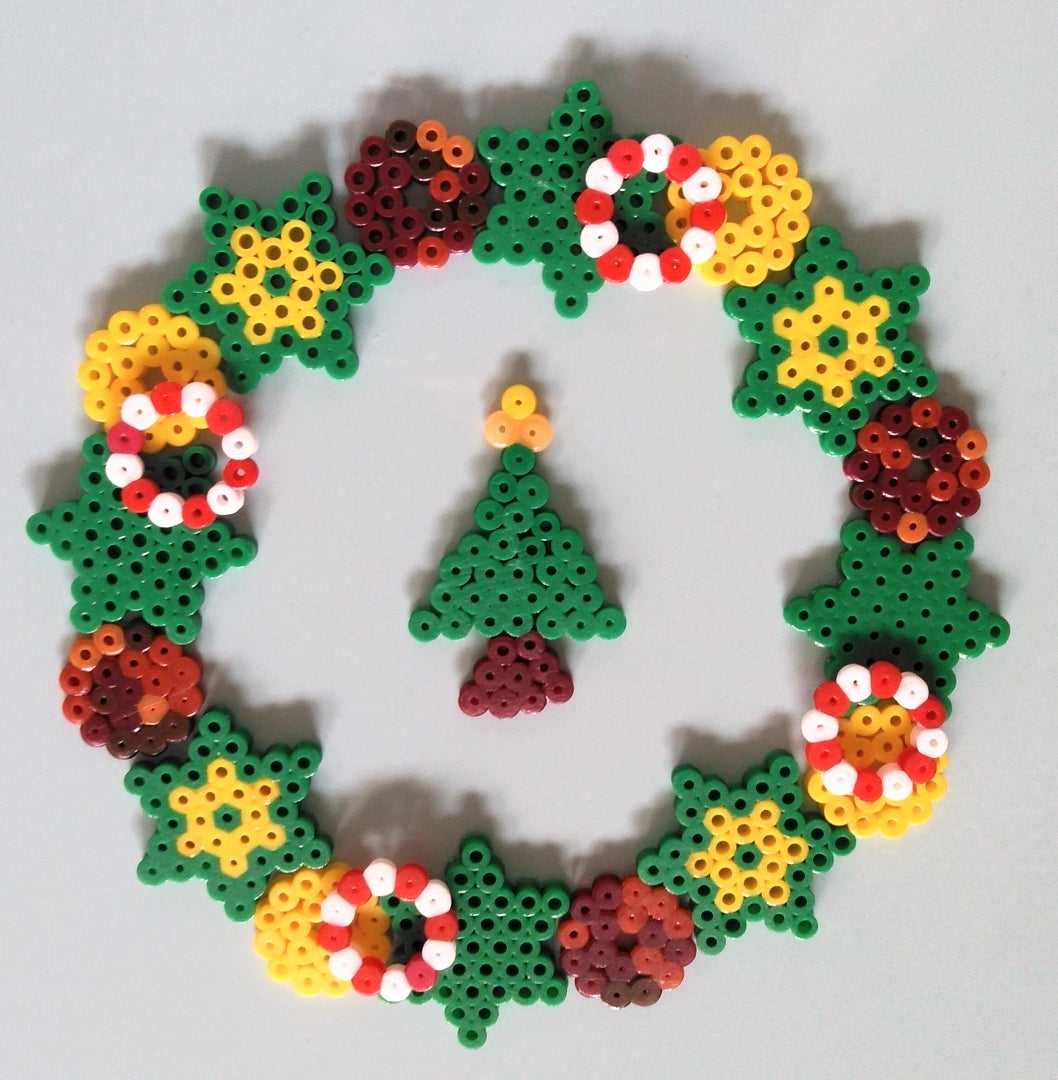 アイロンビーズ☆クリスマスガーランド - MI-YU☆のアイロンビーズアトリエ～perlerbeads design～