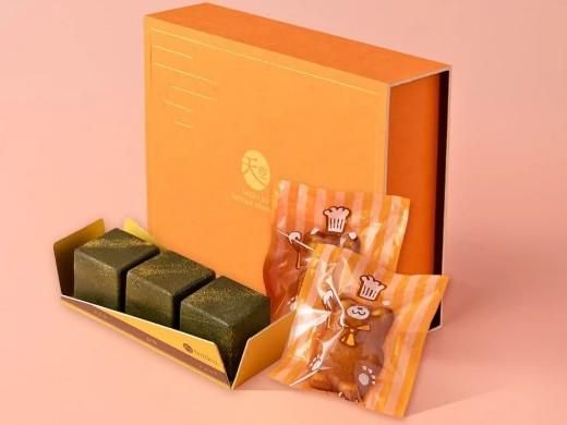 ラッピングのバイトなら何時間でも働ける自信ある🎅hachimugislifevlogYouTubechristmasクリスマスプレゼントラッピングサンタ3歳０歳プレゼント3歳プレゼントクリスマスセルフラッピング