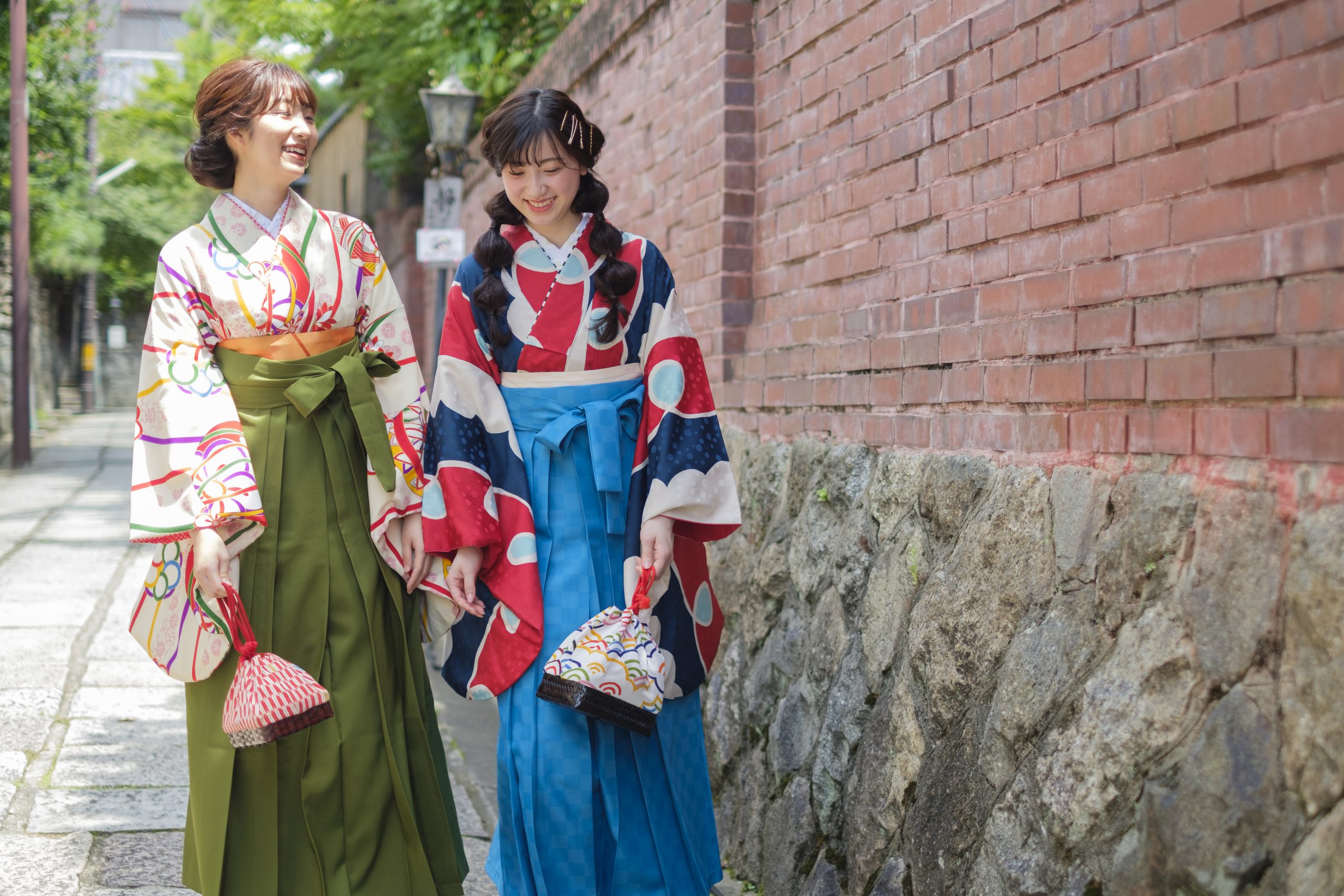 男性の成人式の服装と歴史：日本と欧米の違い岡山のオーダースーツ専門店 ロードハウス