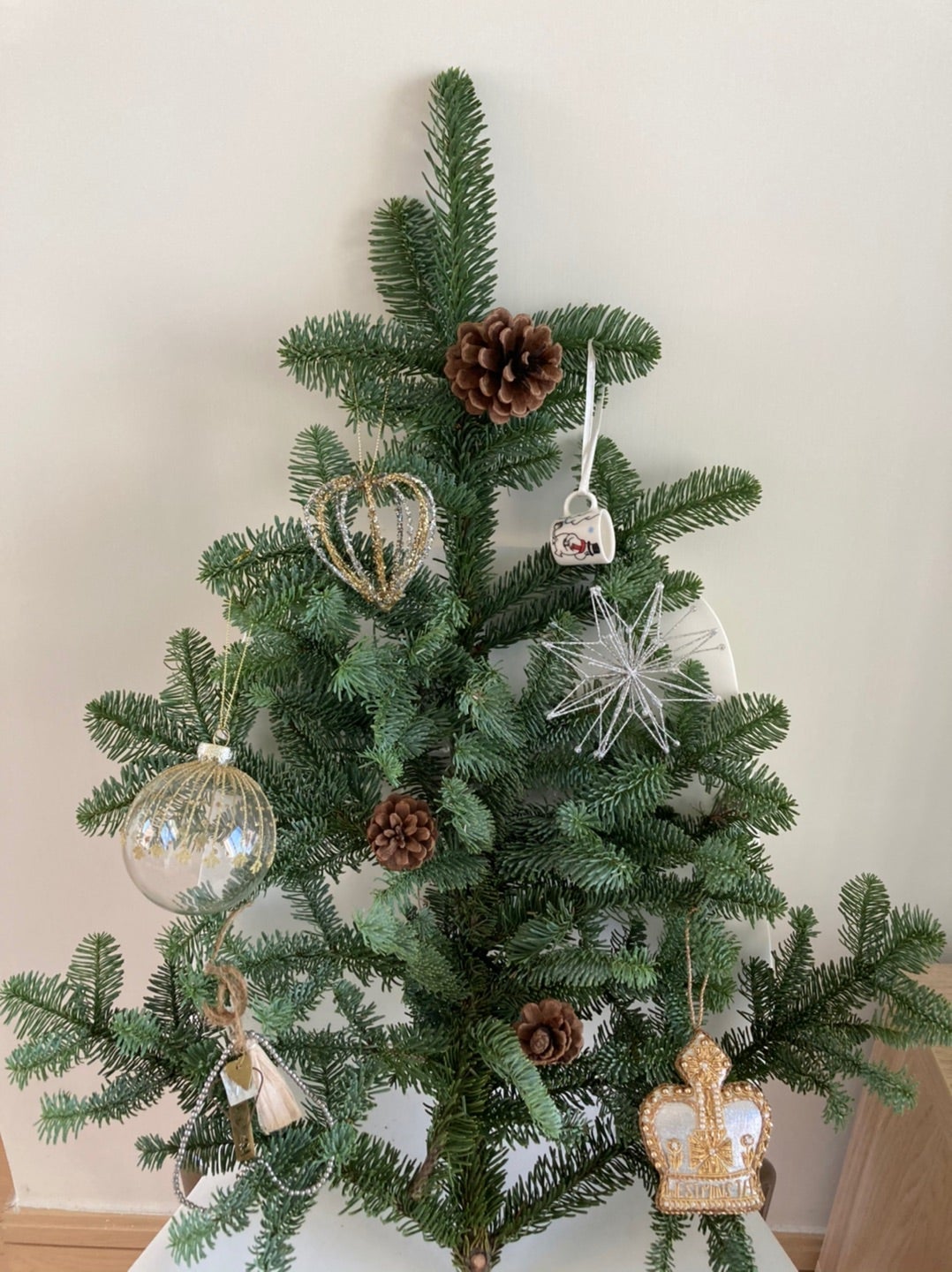 ときめくアレンジで♡枝ツリーで彩る自分らしいクリスマスRoomClip mag暮らしとインテリアのwebマガジン