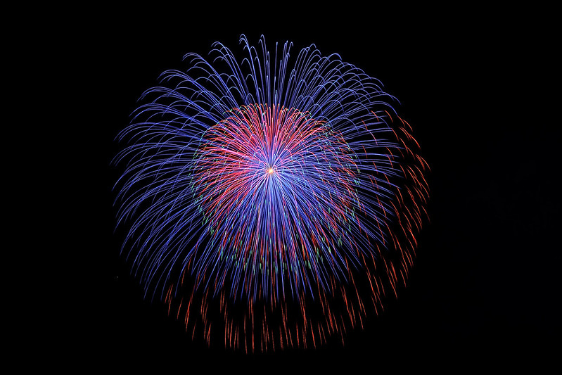 時差式花火 花火写真家：金武武先生撮影- YouTube