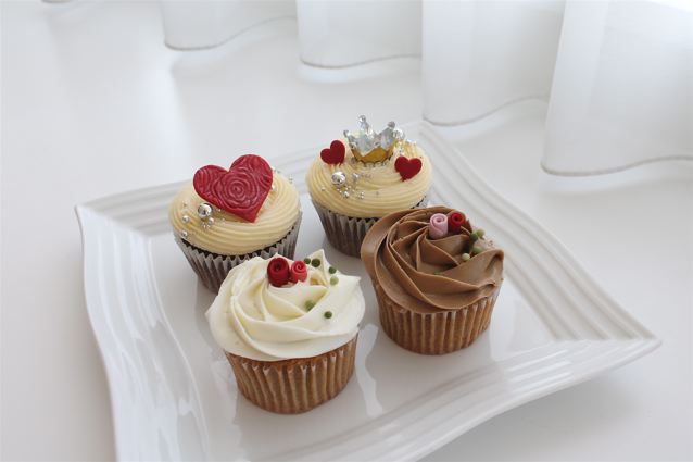 ななちゃんの誕生日を祝う手作りカップケーキTikTok