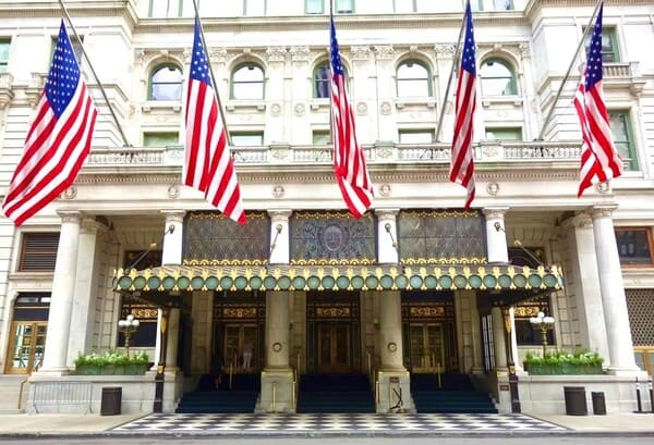 ホームアローンのツリーには及ばないけれどインテリアで叶える☆働くオトナ女子の等身大エレガントライフ