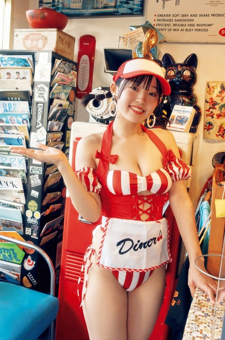 画像・写真花咲ひより「写真集」4位 童顔とギャップのある“規格外”プロポーションによる衝撃カット収録 2枚目オリコンニュース ORICONNEWS