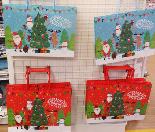 ♢新品未使用♢ ダイソー クリスマス ギフト袋 ラッピング袋 5枚入