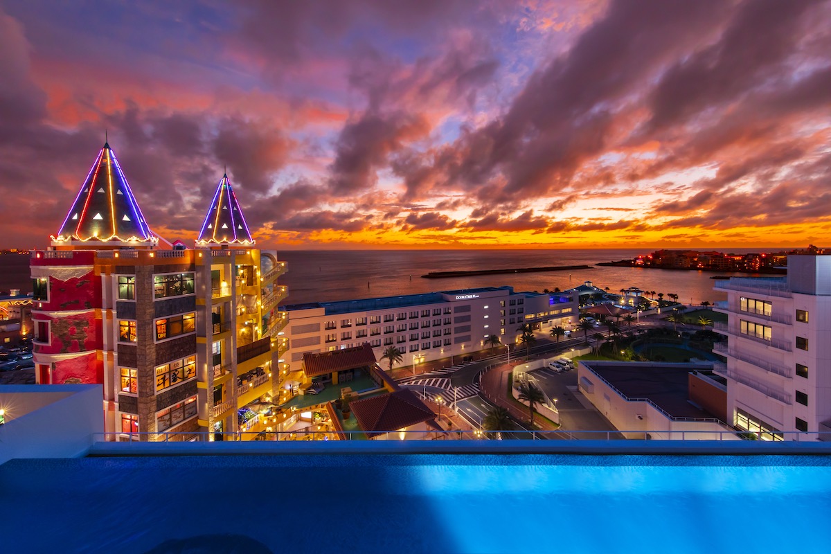 毎週土曜日20：00は北谷・アメリカンビレッジで打上げ花火☆おすすめ観賞スポットご紹介