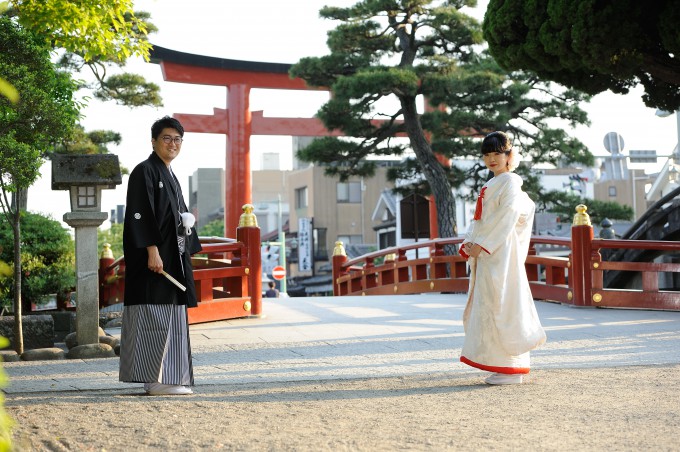 アマンダンブルー鎌倉 鎌倉結婚式場公式・ 鶴岡八幡宮、鎌倉宮にて行う神前挙式 その後の会食や披露宴会場としてアマンダンブルーをご利用いただくことも可能です ・Instagram