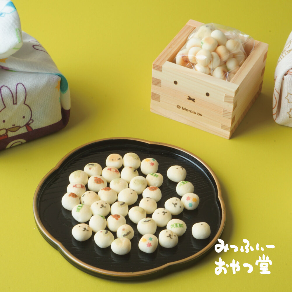 2024.12.25 チョコのお家にサンタが来ました🎅🏻🎄.* フラワーミッフィーのほわほわローズちゃんとおやつ堂鎌倉のお正月飾り🎍今年の冬も良き始まりです😌ミッフィーミッフィーグッズflowermiffyミッフィー好きと繋がりたいフラワーミッフィーミッフィー