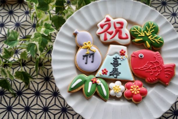 古希祝い・喜寿祝い』のテーマカラー紫色の名入れ記念品５選名入れプレゼント・名入れギフトのKARIN