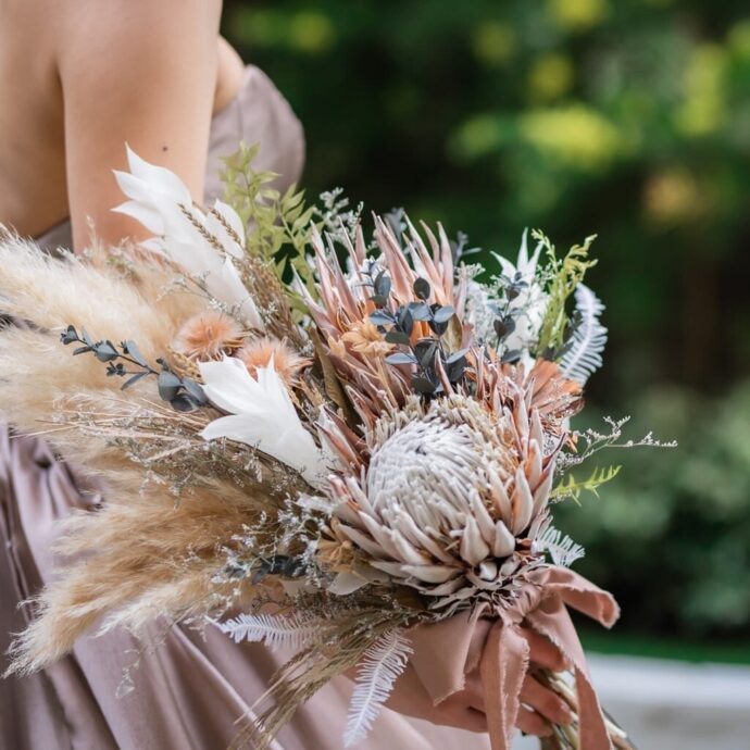 秋の結婚式におすすめ！ウェディングブーケの花材10選LOVEGREEN ラブグリーン