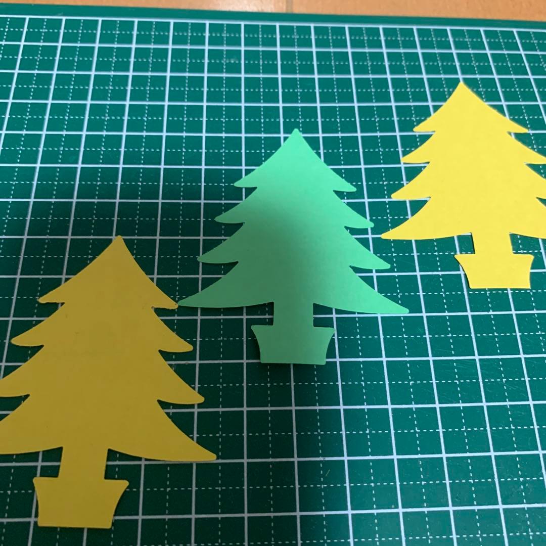 Amazon.co.jp: クリスマス50 クラフトパンチ ツリー ポインセチア クリスマスカード 壁面 : 文房具・オフィス用品