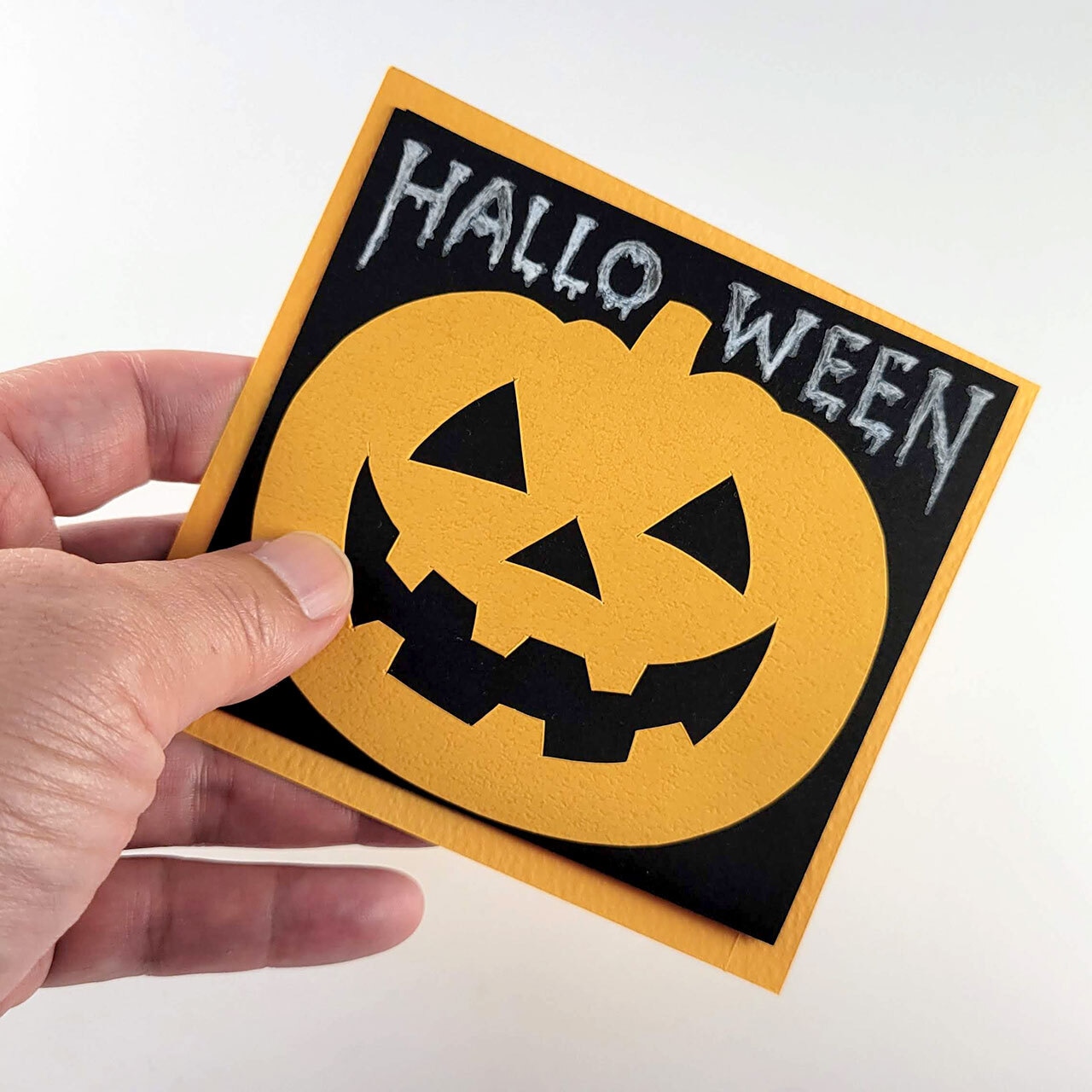 手作りハロウィンカードのアイデア作品例