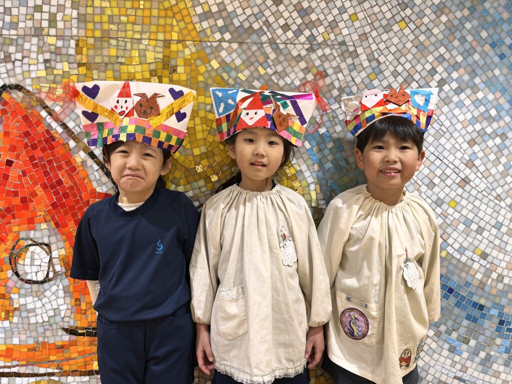 ☆クリスマス帽子☆満３歳児・パンダ組 – 聖徳大学附属成田幼稚園