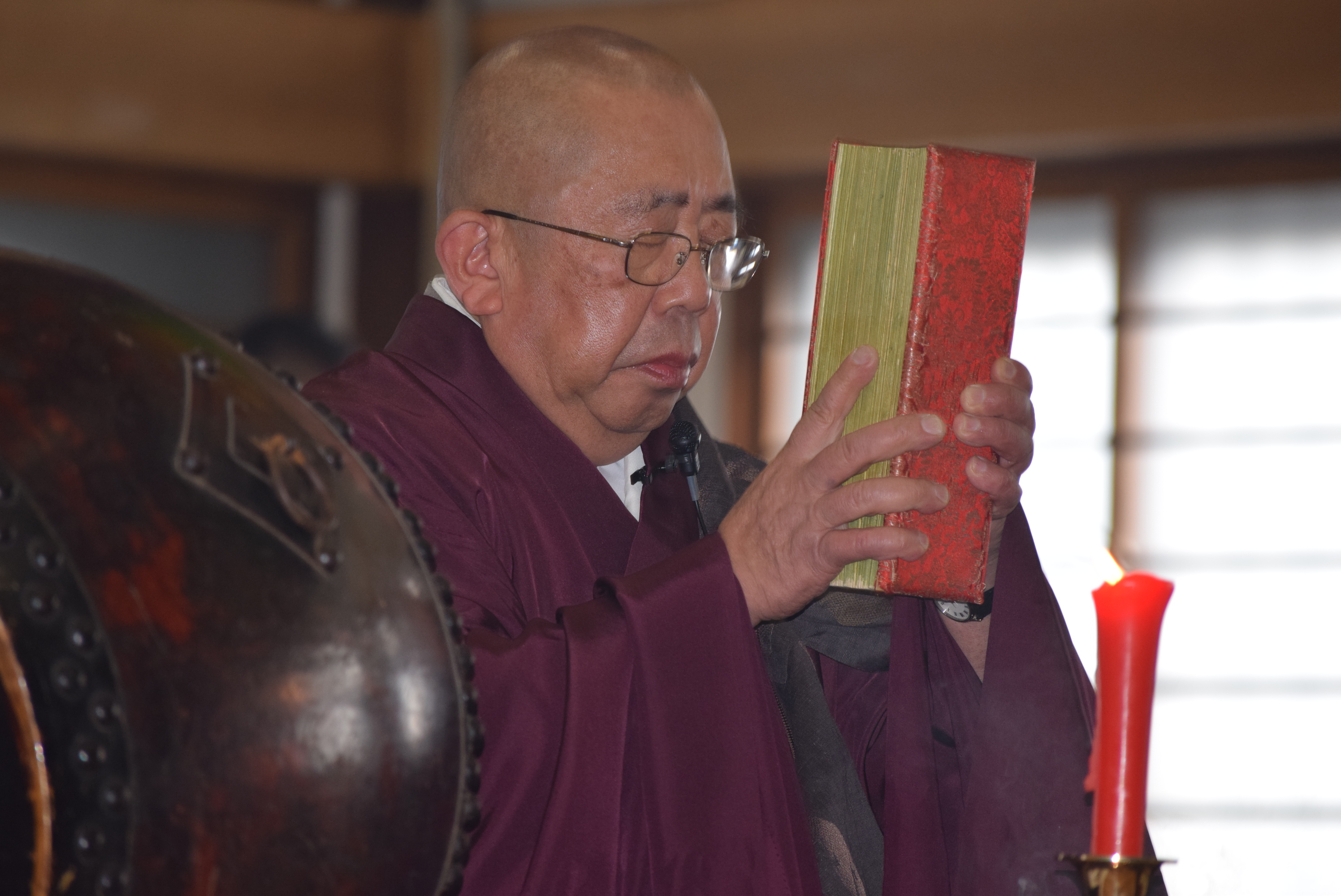 調布で「灯籠流し」－1,000基の灯籠が野川に浮かぶ - 調布経済新聞