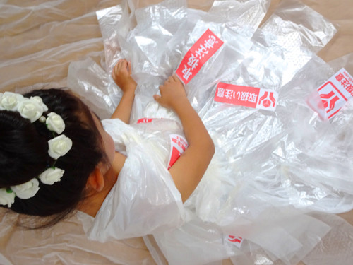 ハロウィンの衣装を簡単手作り。子供 男の子 はゴミ袋の忍者と海賊で