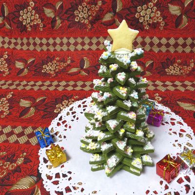 期間限定 クリスマスツリークッキーづくり体験開始！ – お菓子の城