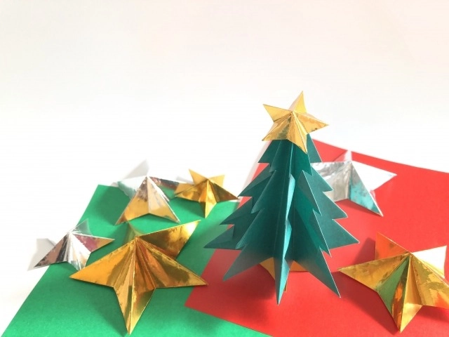 クリスマスの折り紙飾り』