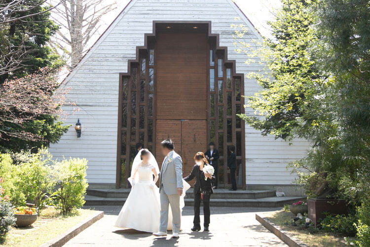 こだわり花嫁におすすめ＊神秘的な挙式が出来る、厳かで格式溢れる木のチャペル5選＊marry マリー