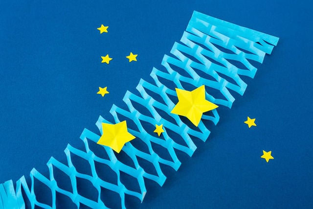 折り紙で七夕飾りを簡単制作 貝かざり＆ちょうちん飾り ３分でできる作り方解説おうちdeモンテ