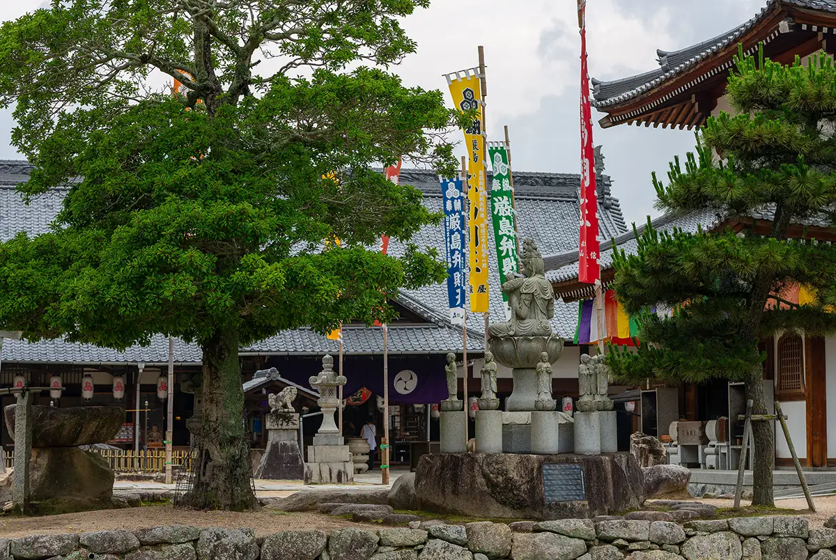続いてる写経 1512日め 竹生島へ再び上陸、秘仏の大辨財天様ご開帳Kayopom