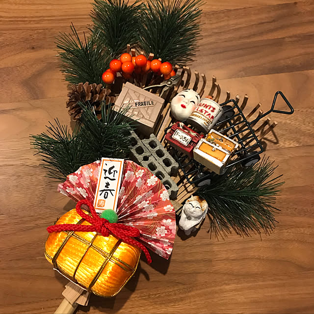 tower 山崎実業 熊手＆福笹ホルダー タワータワーシリーズ 熊手用 くまで 熊手 入れ 福笹 開運 縁起物 モダン シンプル おしゃれ 収納ラック 壁面収納 飾り ご利益 スタイリッシュの通販はau PAY マーケット - インテリアパレットau PAY マーケット－通販サイト