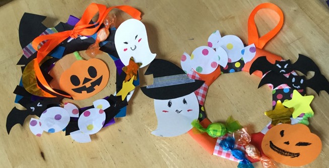 紙皿で作るハロウィンリースの壁面飾り保育園の製作活動男性保育士あつみ先生の保育日誌 おすすめ絵本と制作アイデア