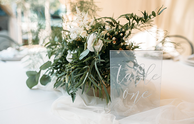 Amazon造花 枯れない花 シルク造花バラの花安い秋の装飾白結婚式ホームクリスマス秋造花花束クラフトリース用品 造花 インテリアドライフラワー 花束Color : Light PinkHMLTD造花