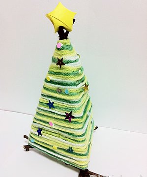 年中さん 12月壁面「クリスマスリース」