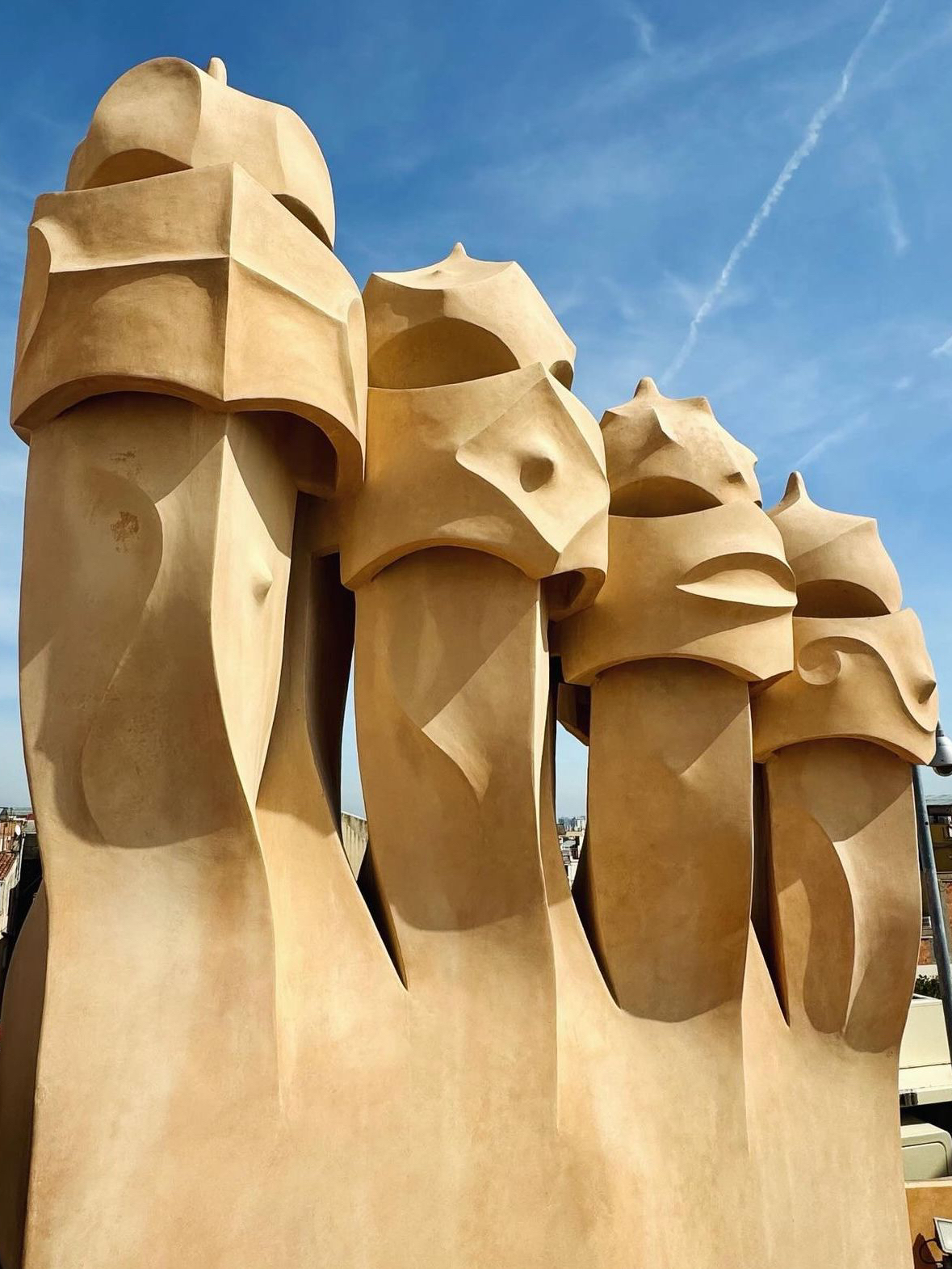 スペイン🇪🇸 バルセロナ モンジュイックの噴水ショー カタルーニャ美術館の正面にある マジカ噴水で行われる噴水ショ