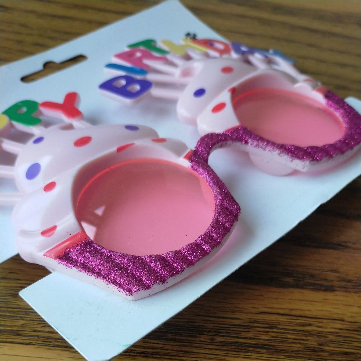 100均やドンキで買える？定番人気の「おもしろメガネ」・おすすめ8選